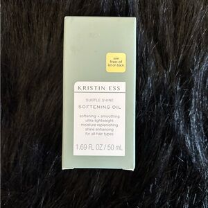 Kristin Ess Subtle Shine Softening Oil - Green